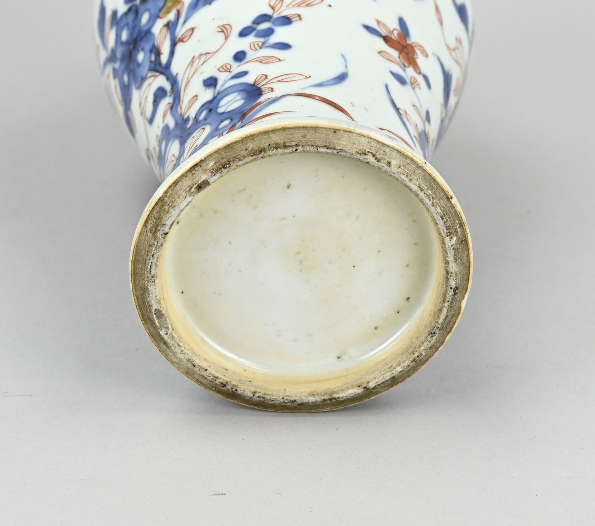 Chinese Imari vase, H 22.5 cm. - Bild 2 aus 2
