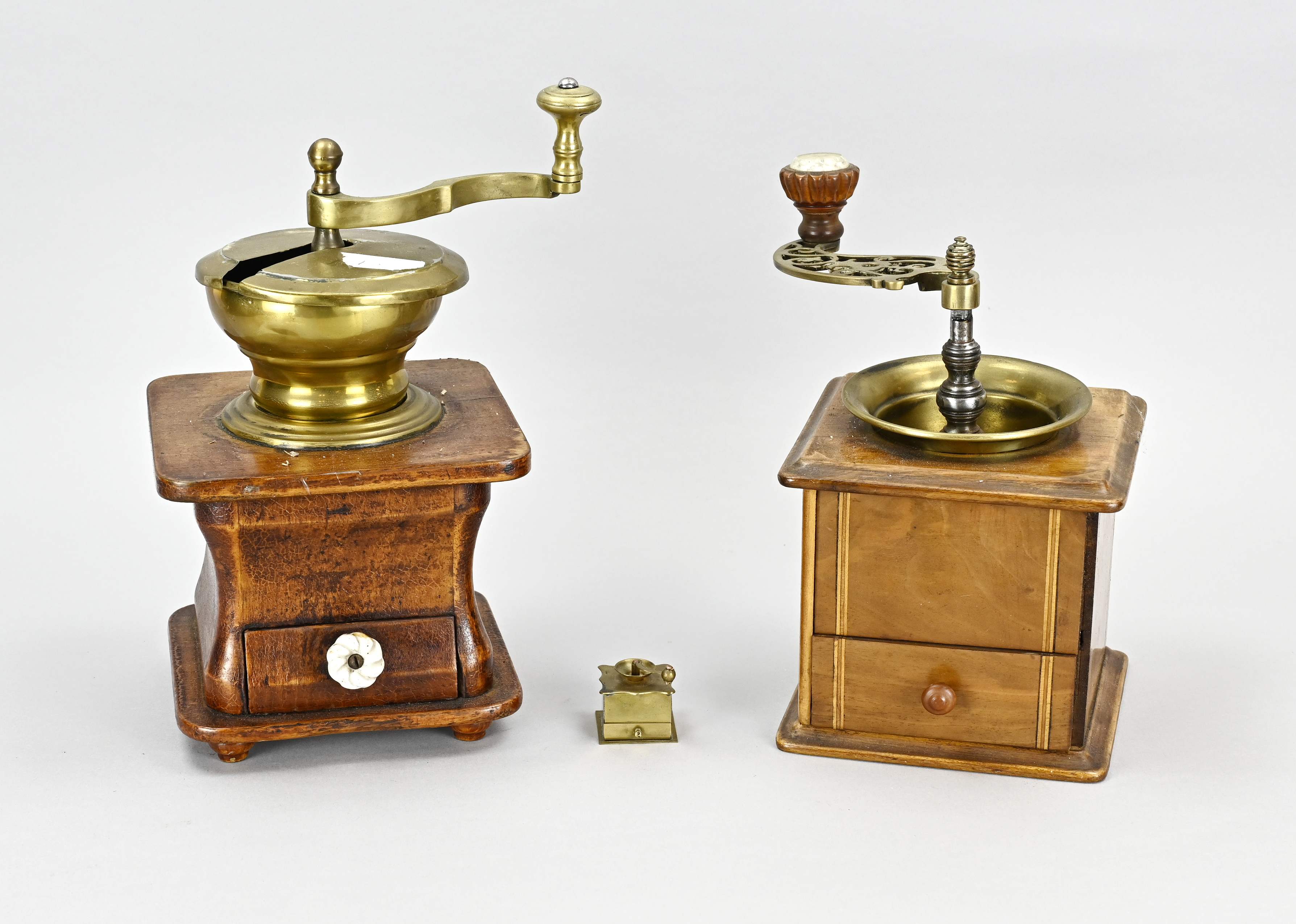 3x Antique coffee grinder