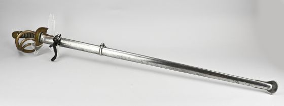 Antique sabre, L 118 cm.