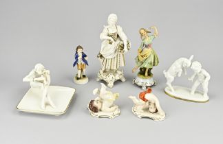 Lot of porcelain figures (7x)
