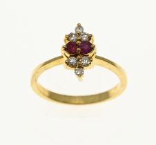 Yellow gold ring with ruby and diamond