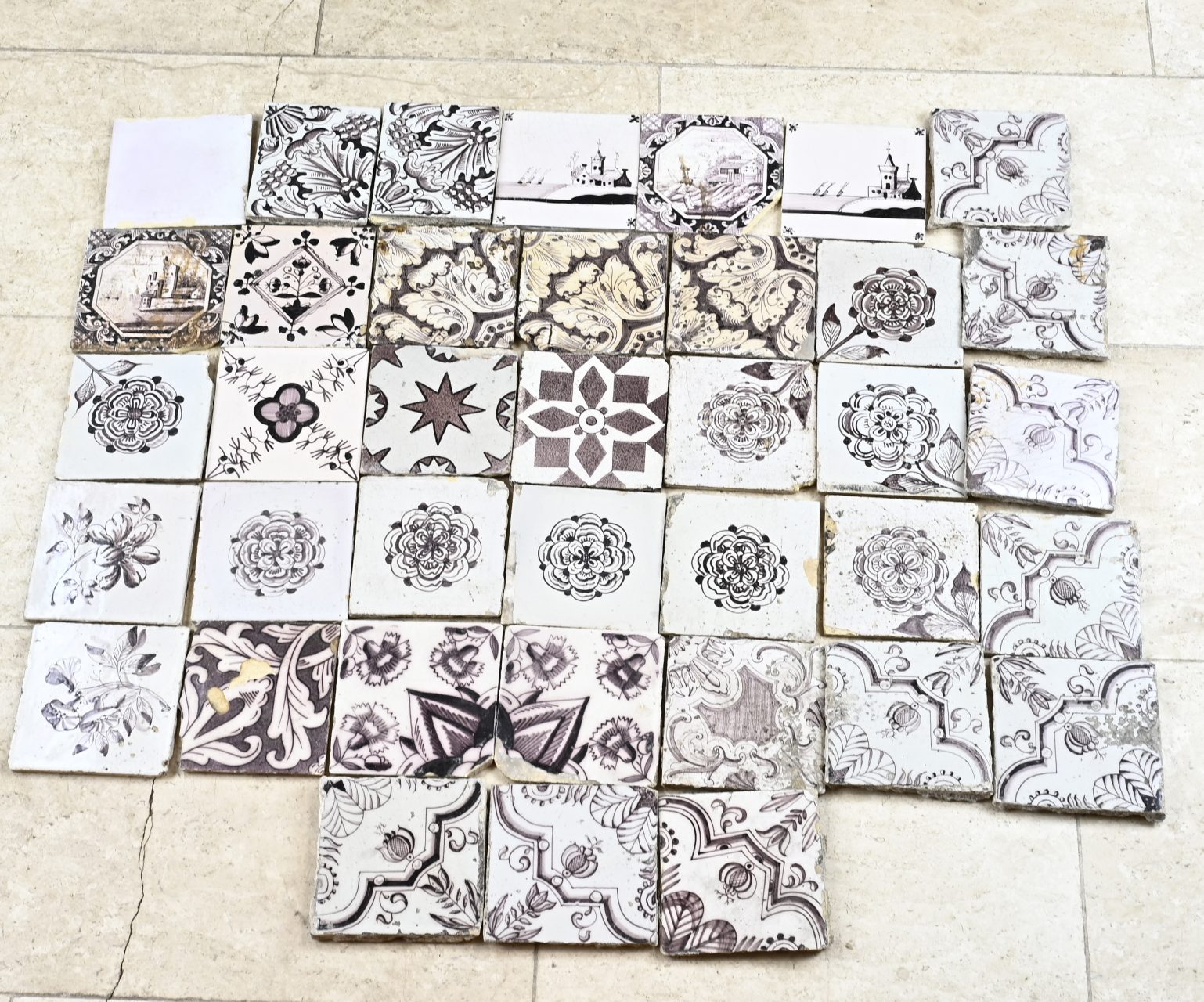 Lot manganese tiles (38 pcs.)