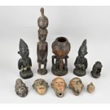 Lot African masks/statues (10x)