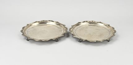 2 Silver cabarets