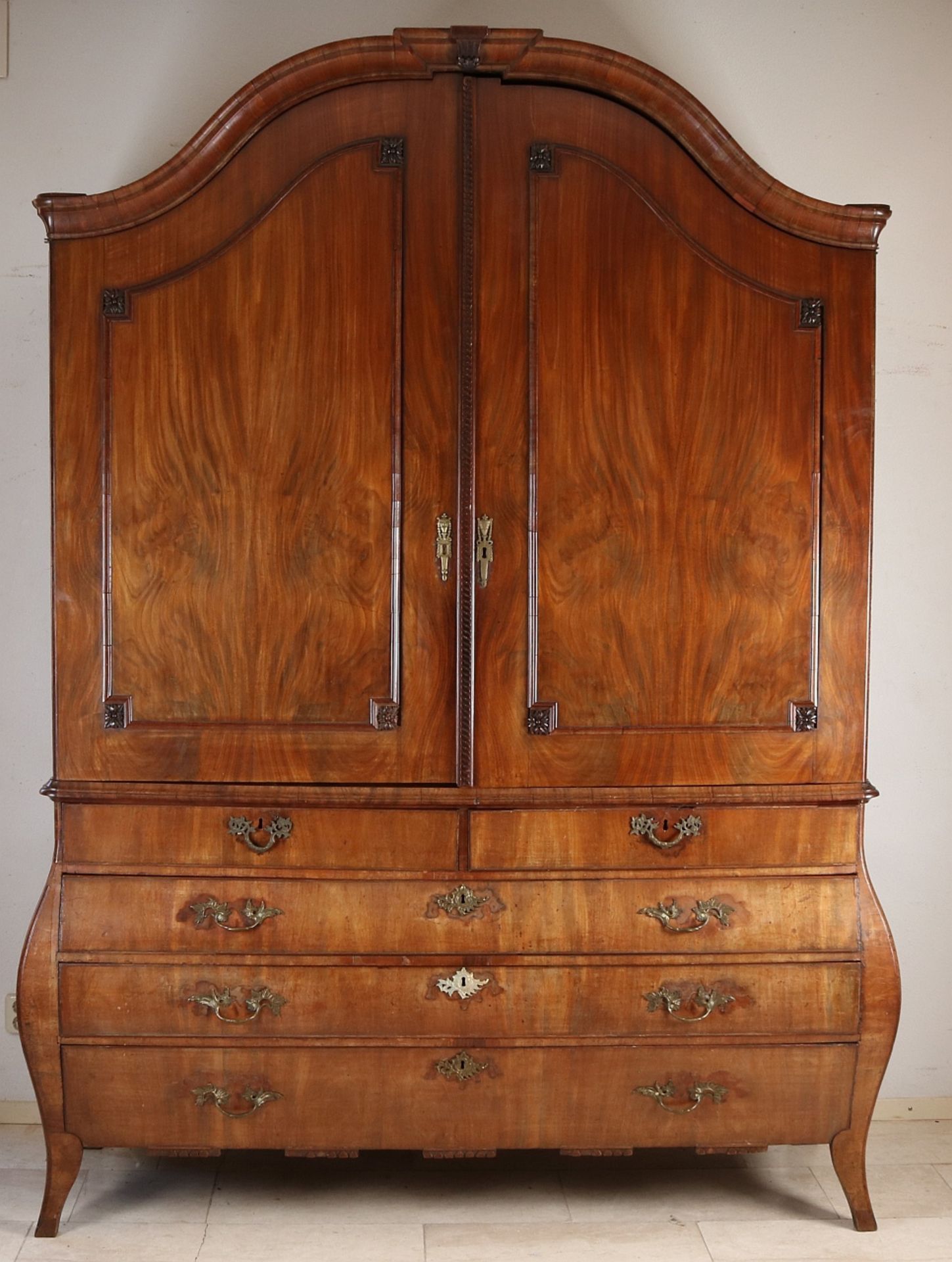 18th century Dutch cabinet, 1760