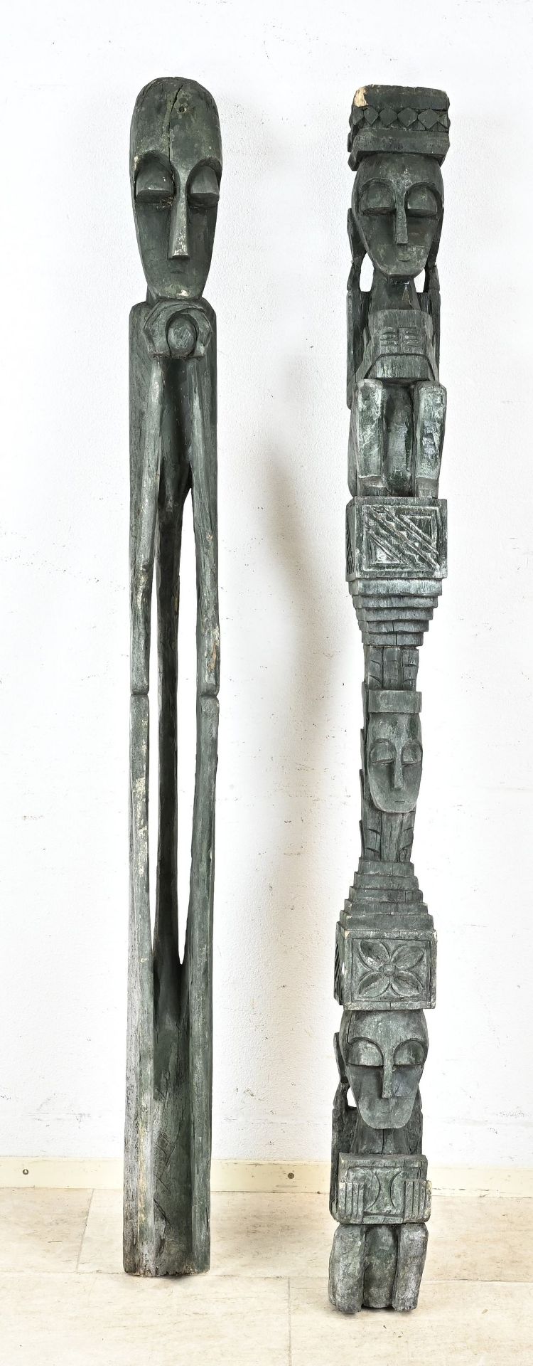 2x African statue, H 185 cm.