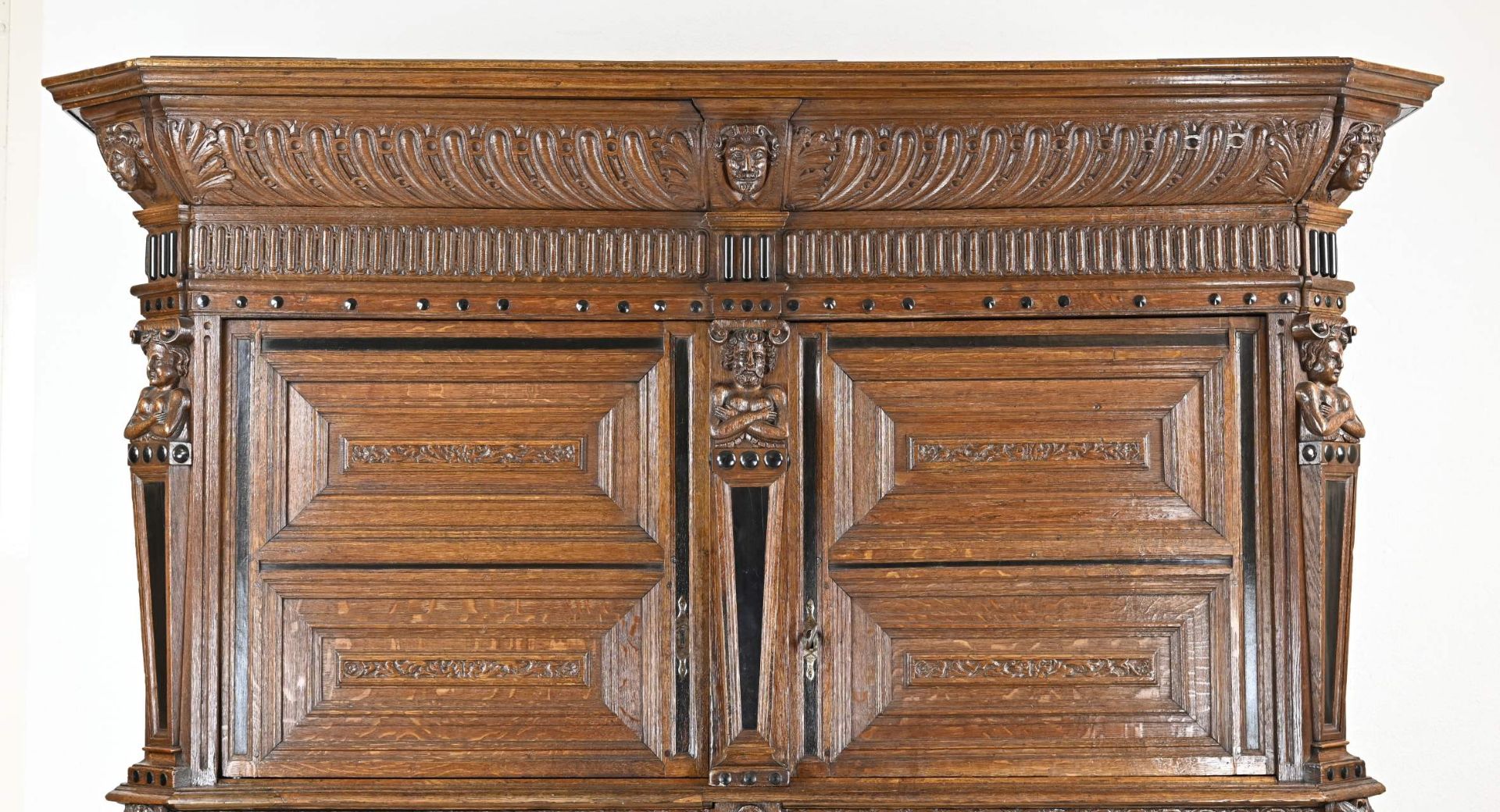 17th Century Renaissance cupboard - Bild 2 aus 3