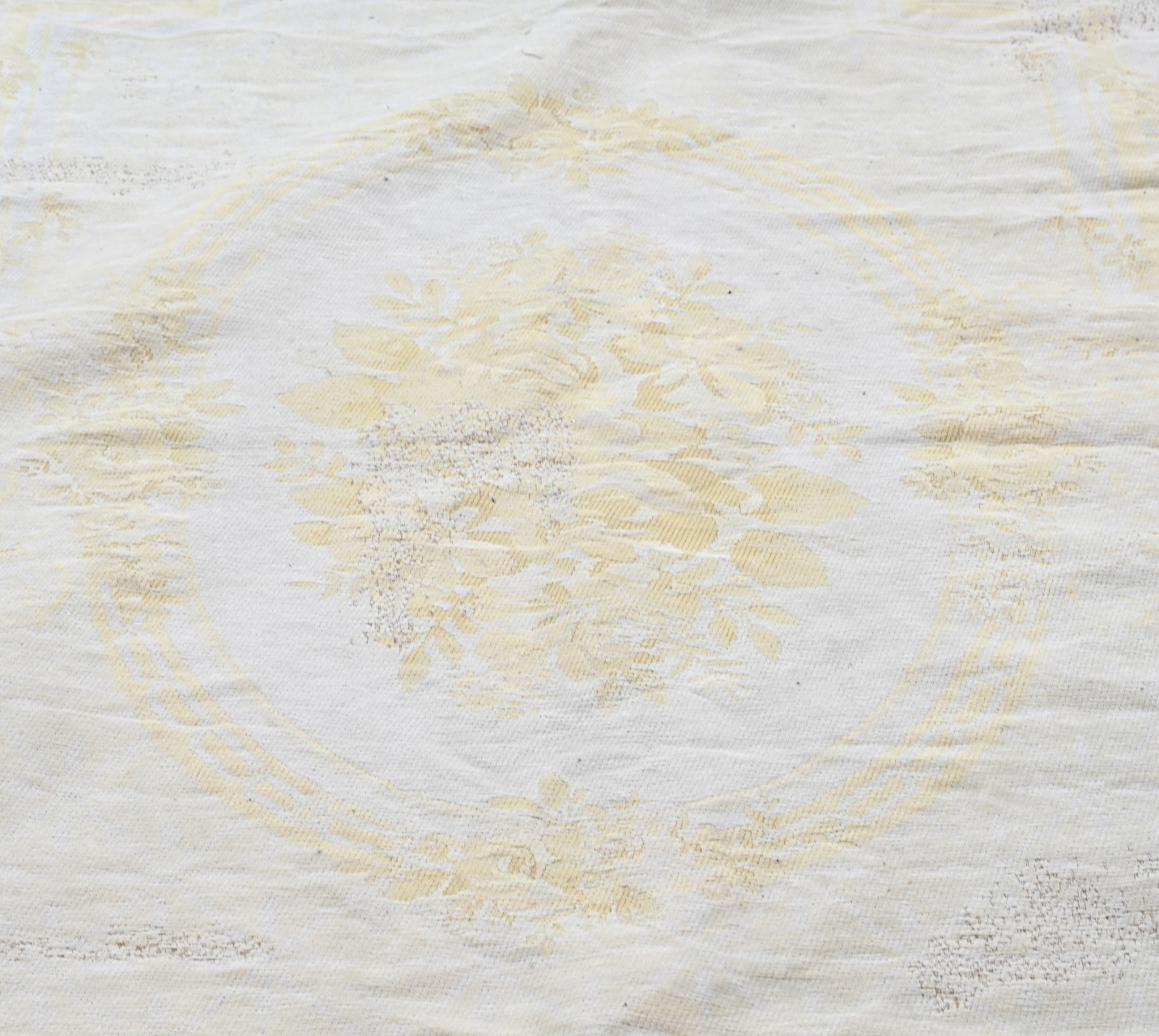 Louis de Poortere rug, 230 x 330 cm. - Image 2 of 3