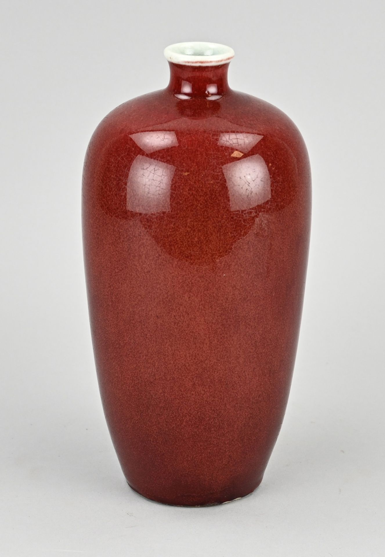 Chinese sang de boeuf vase, H 23.6 cm.