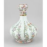 Chinese fam. verte knob vase, H 30.5 cm.