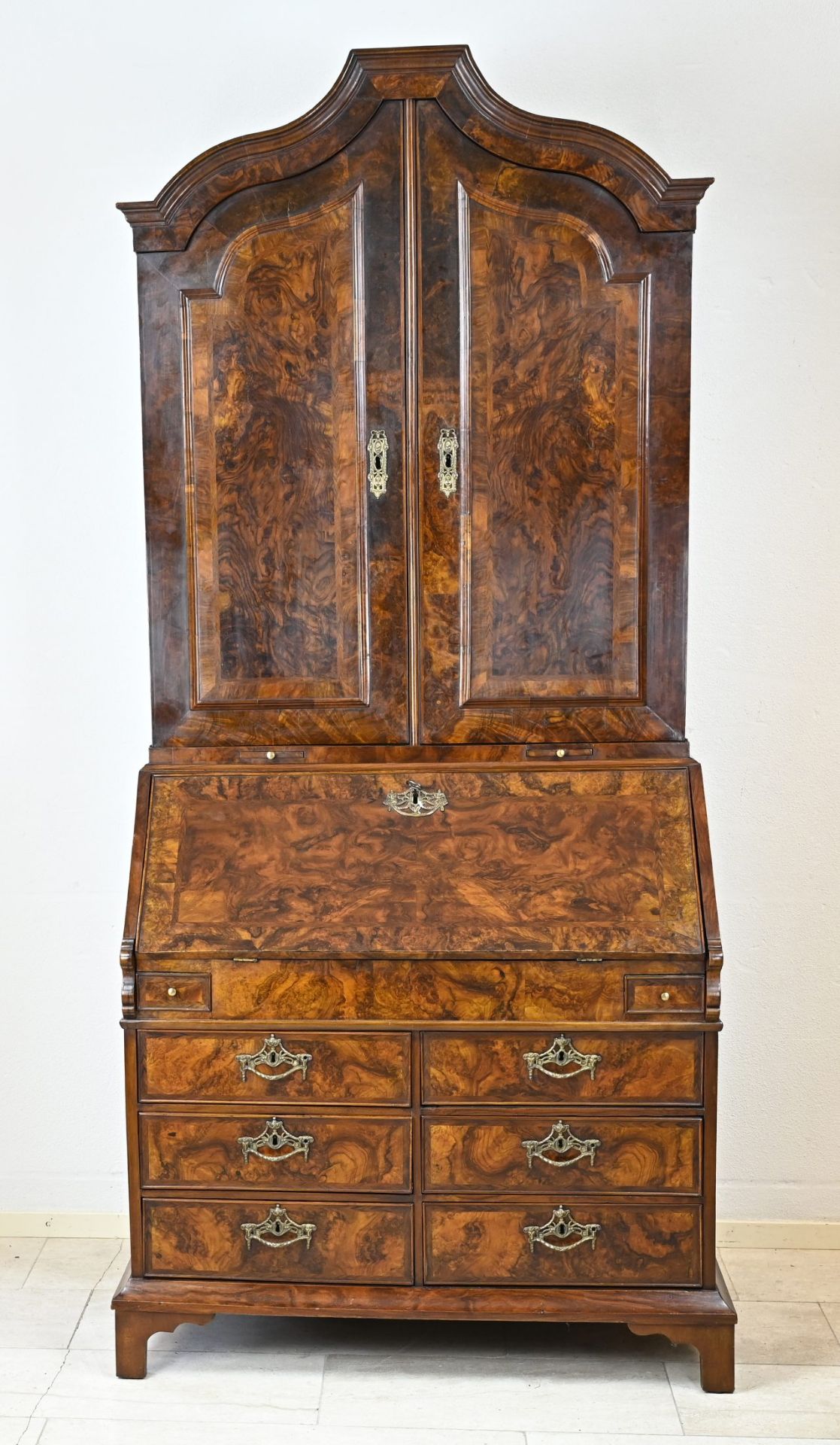 2-piece burr walnut top desk