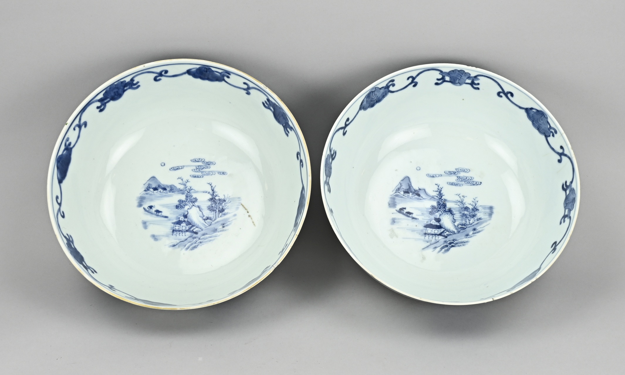 Set of Chinese bowls Ã˜ 26 cm. - Image 2 of 3