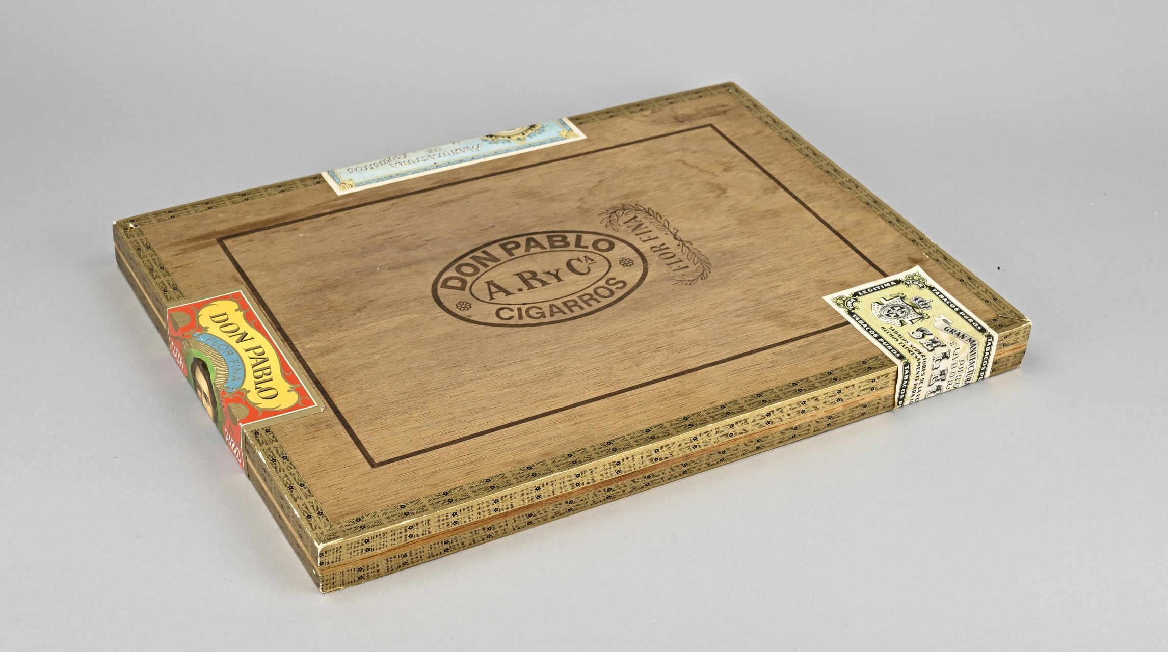 Box with cigars