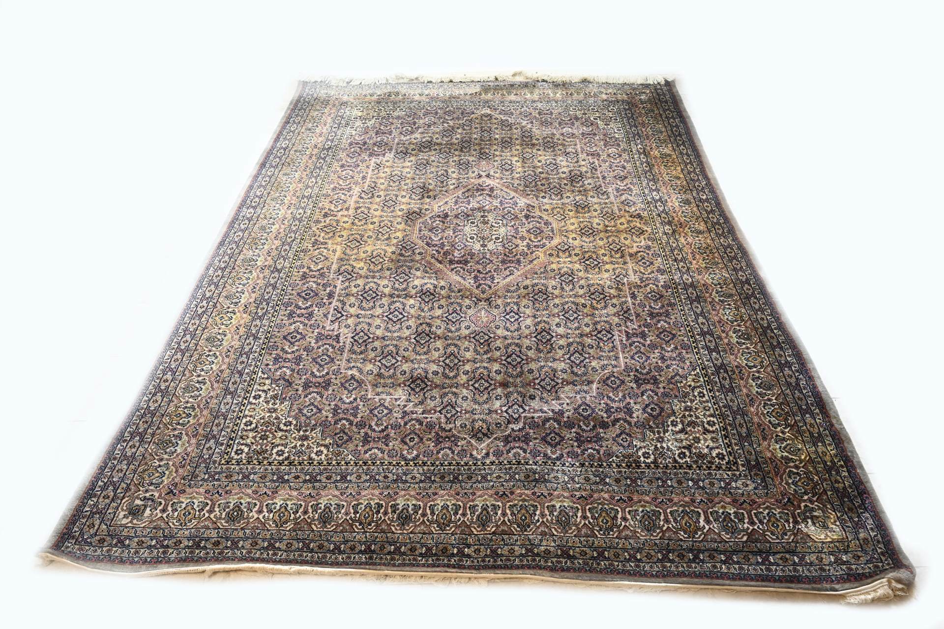 Persian rug (Bidjar)