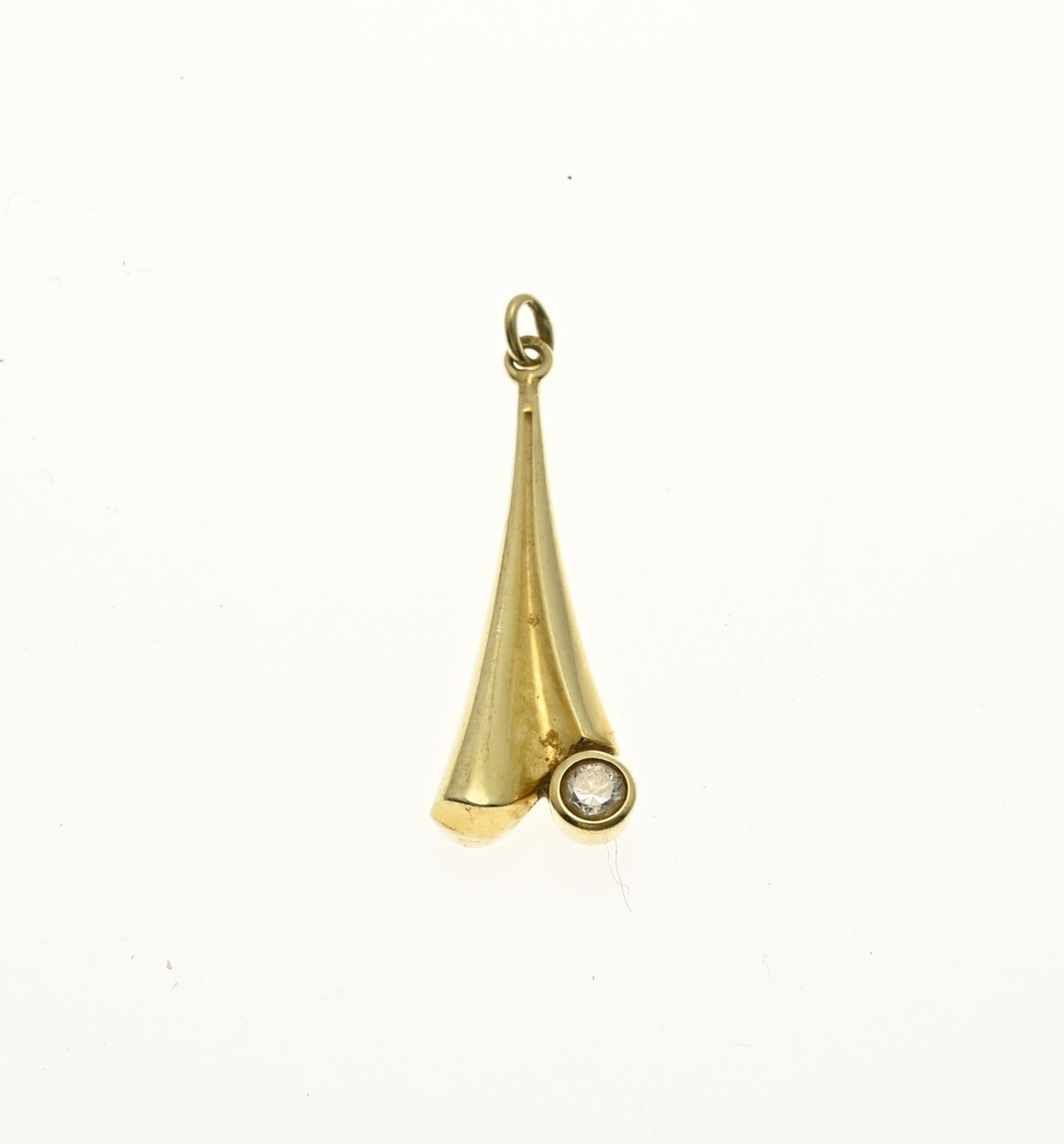 Gold pendant