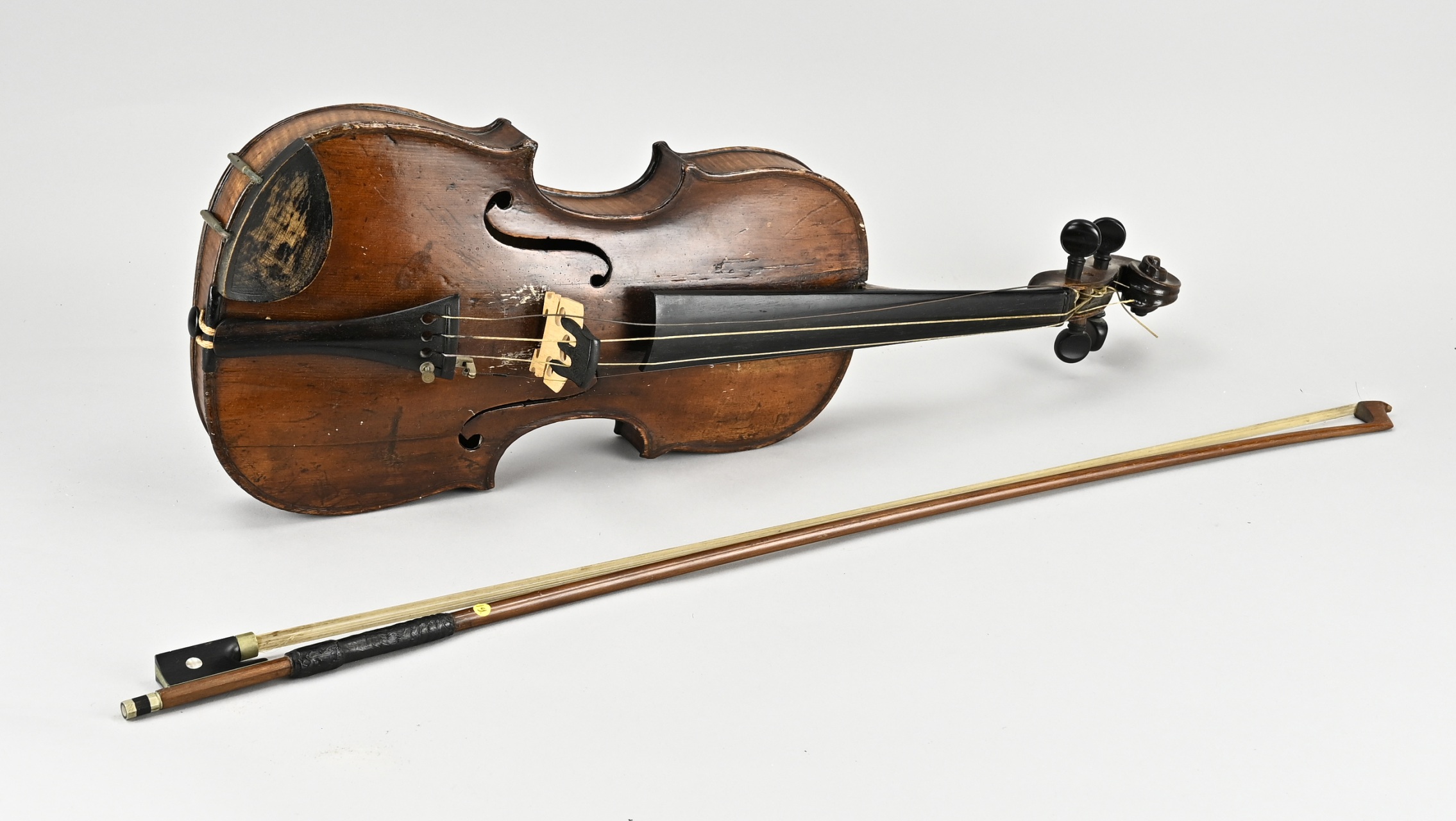 Violin + bow