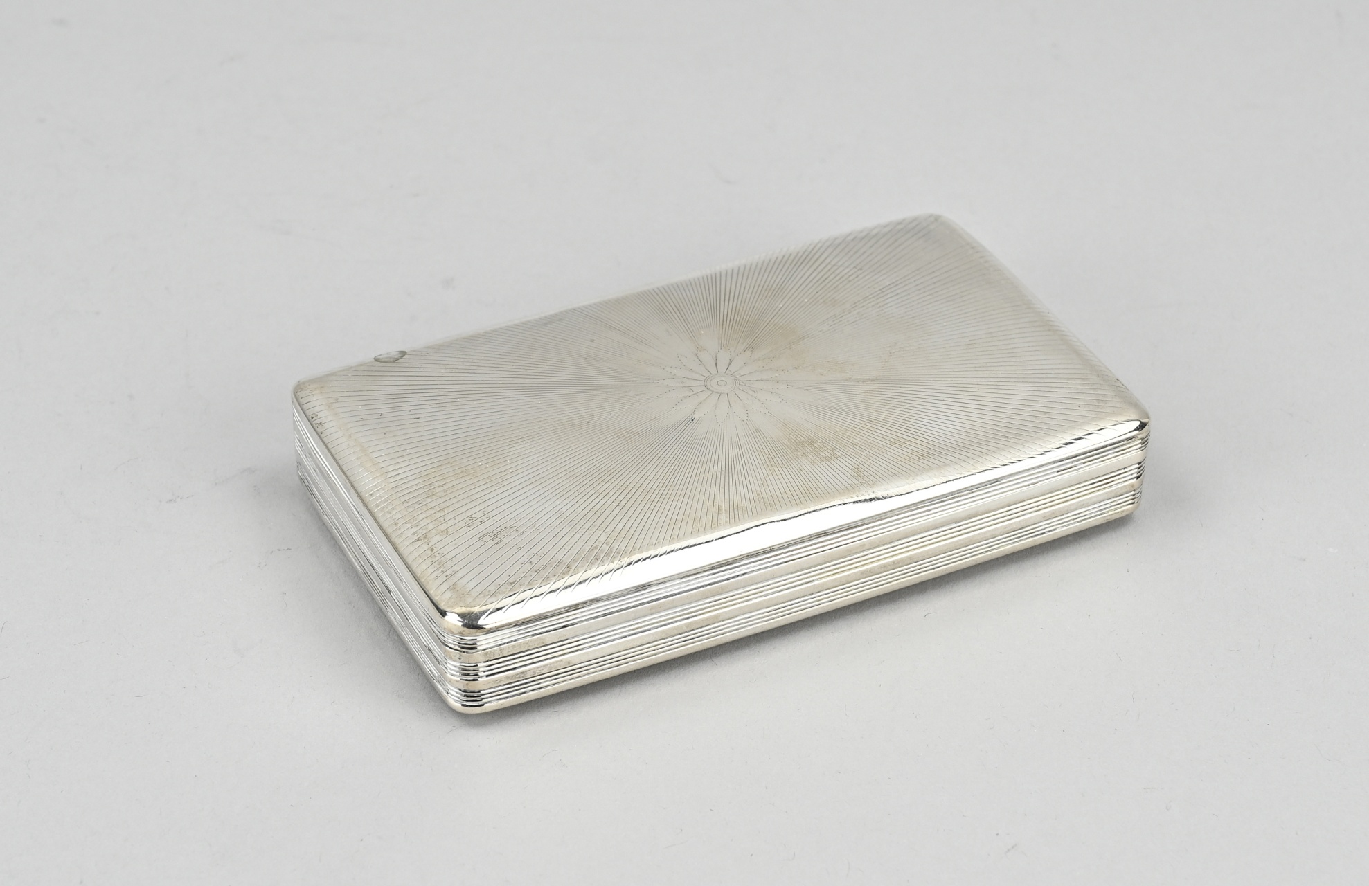 Silver tobacco box