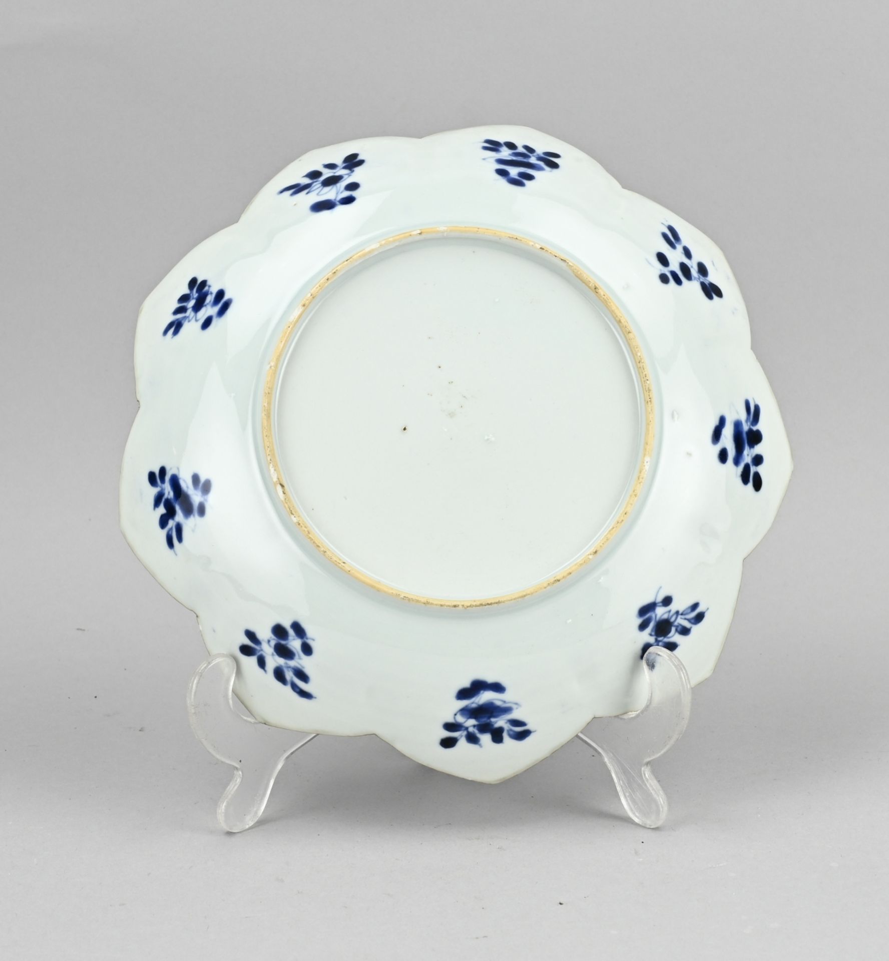 Chinese plate in lotus flower shape Ã˜ 23 cm. - Image 2 of 2