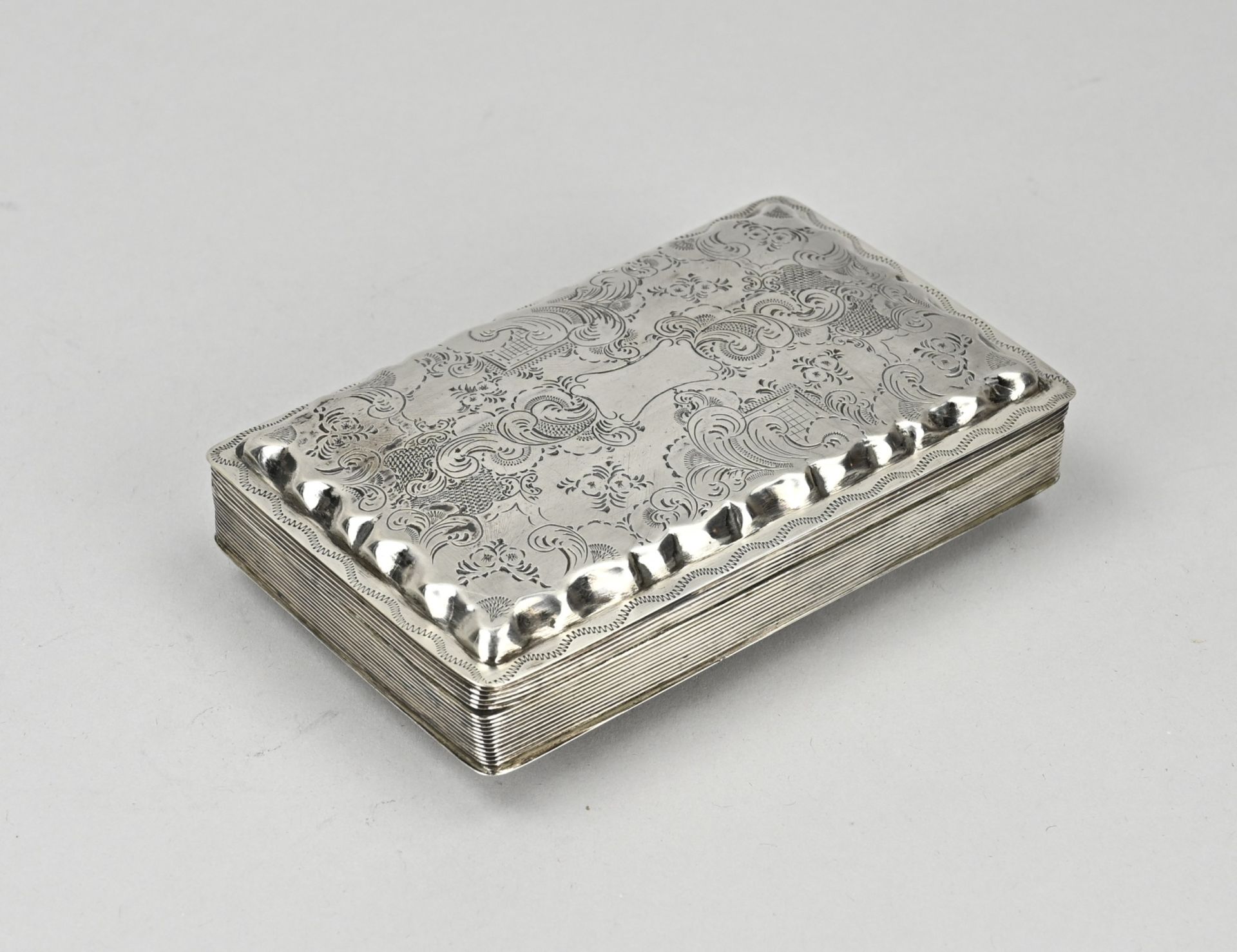 Silver tobacco box