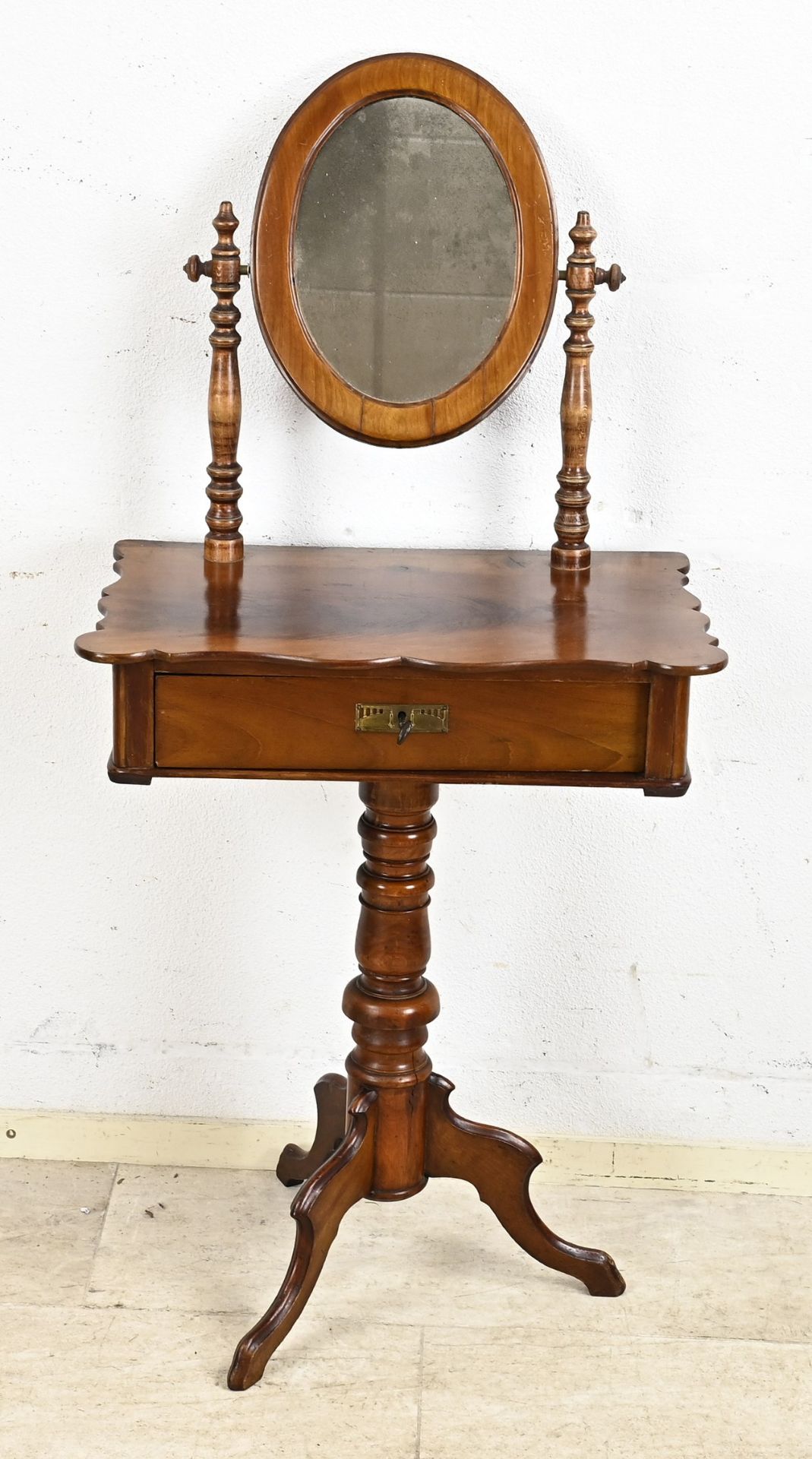 Mahogany dressing table, 1860