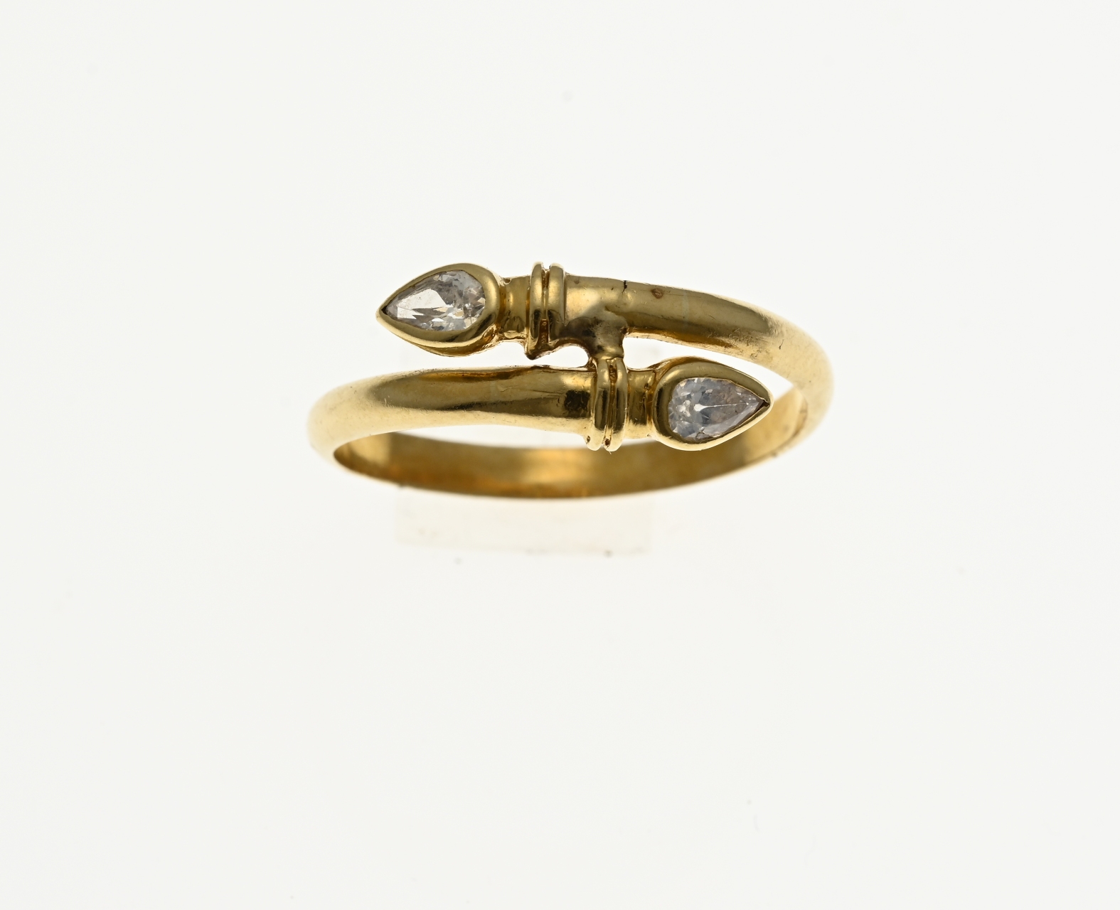 Gold ring (zirconia)