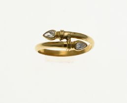 Gold ring (zirconia)
