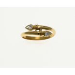 Gold ring (zirconia)