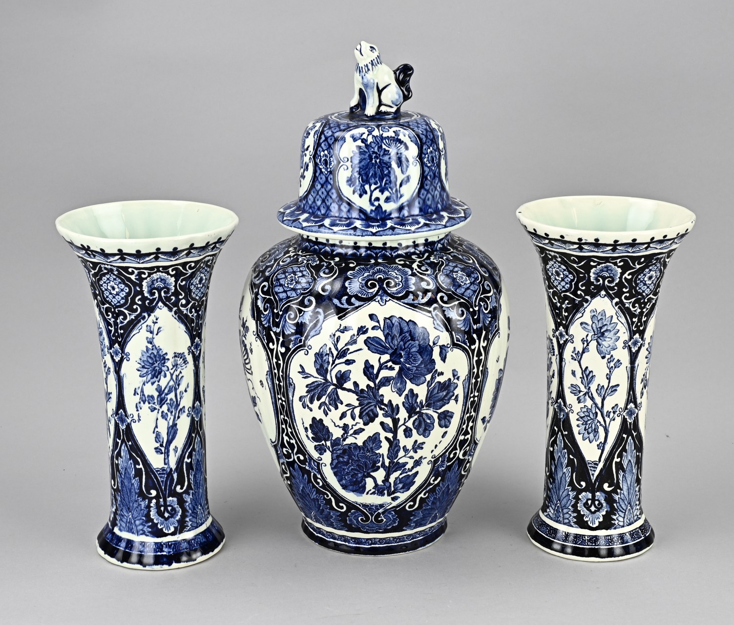 3-piece cupboard set, 1900