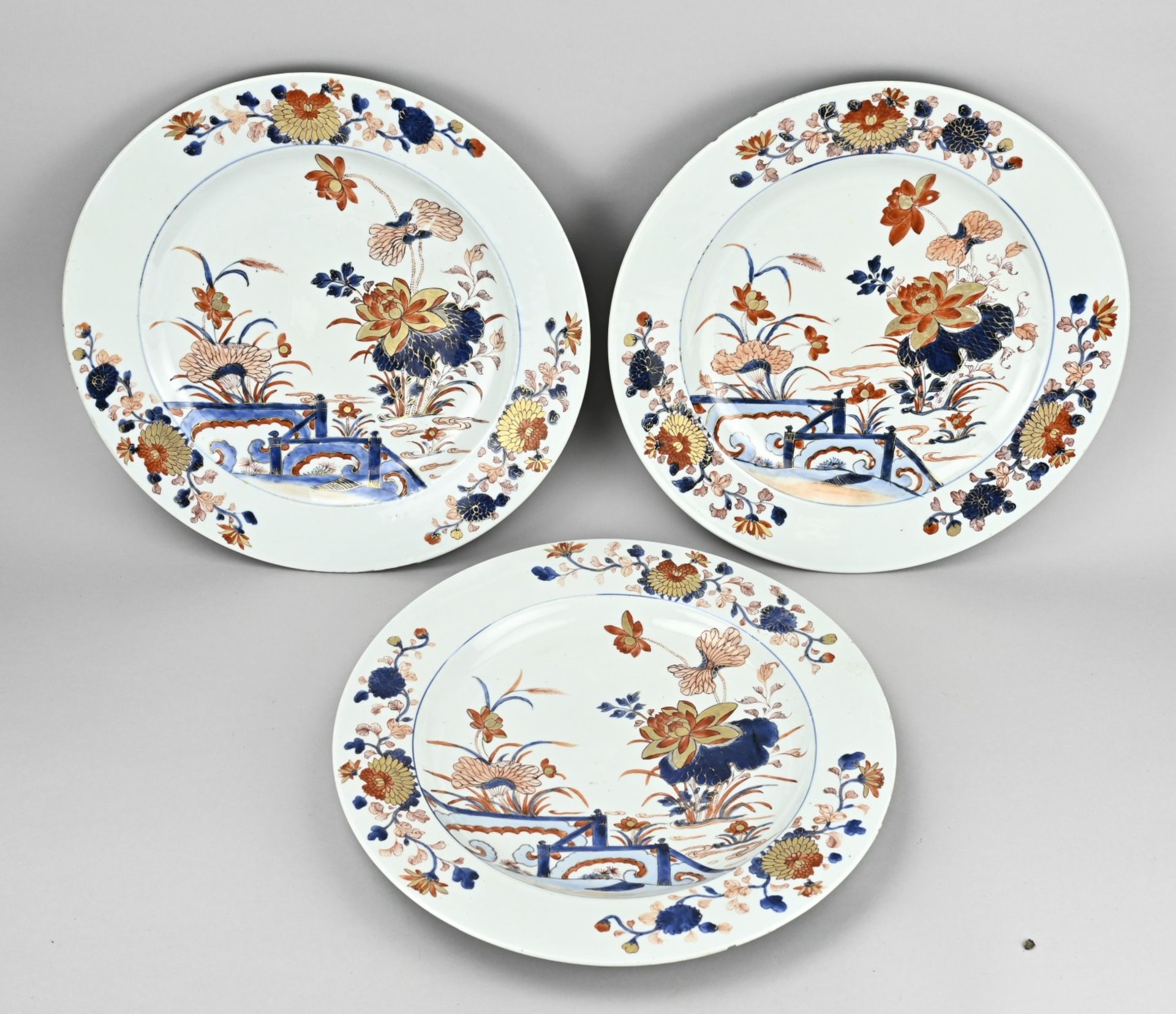 3x Large Chinese dish Ã˜ 39 cm.
