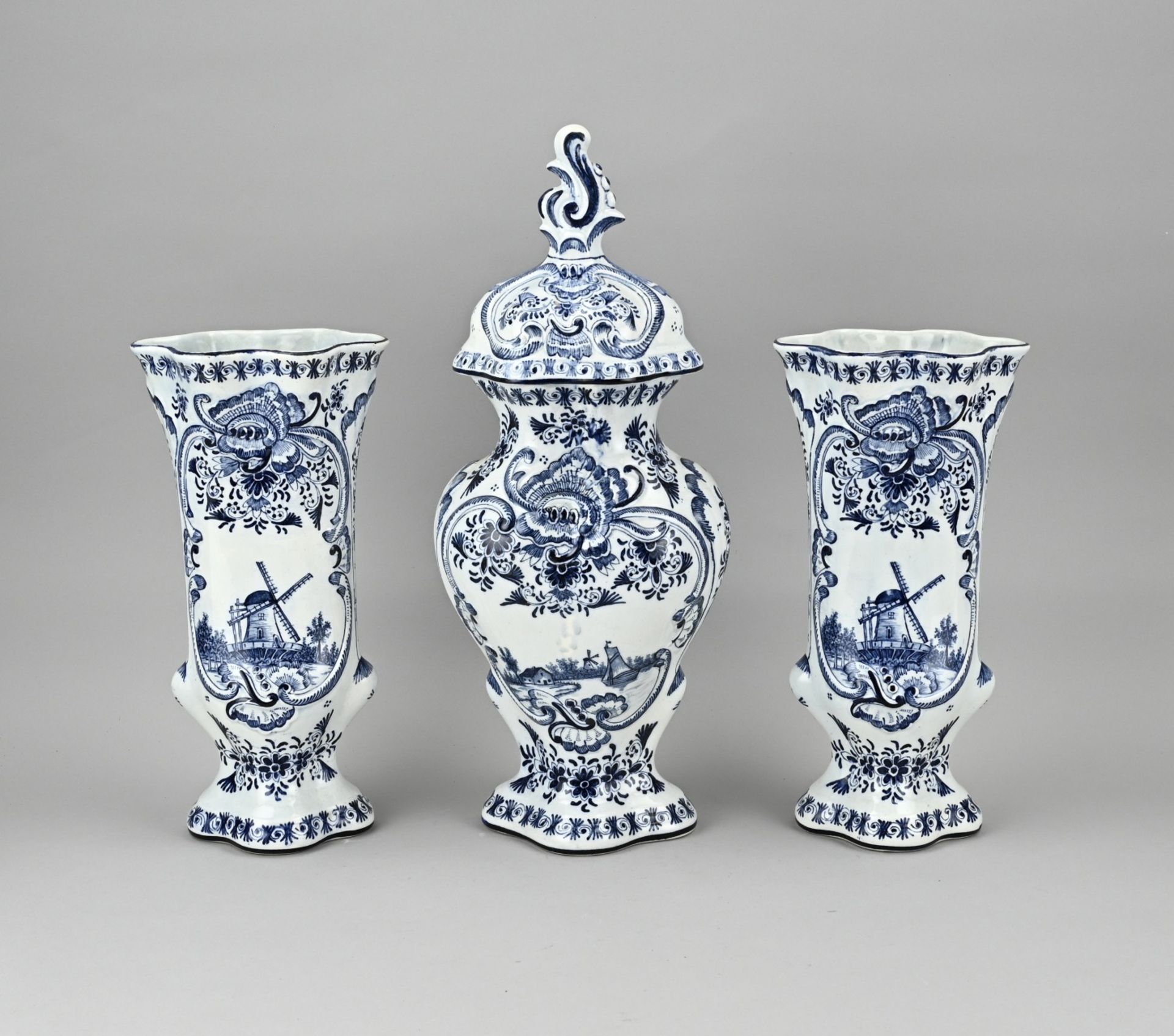 3-piece Delft cupboard set