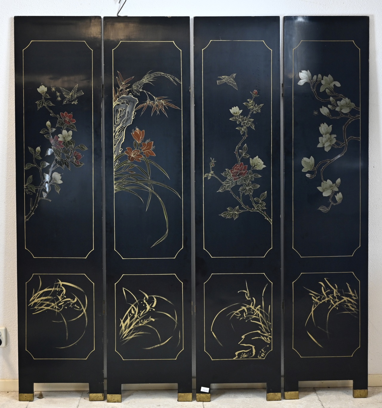Chinese or Japanese room divider with mother of pearl - Image 3 of 3