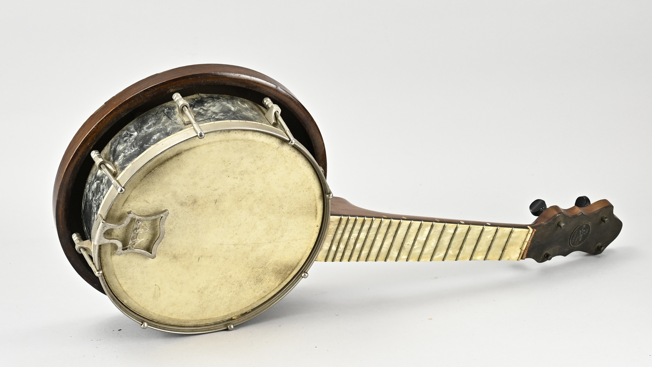 Banjo instrument + case - Image 2 of 2