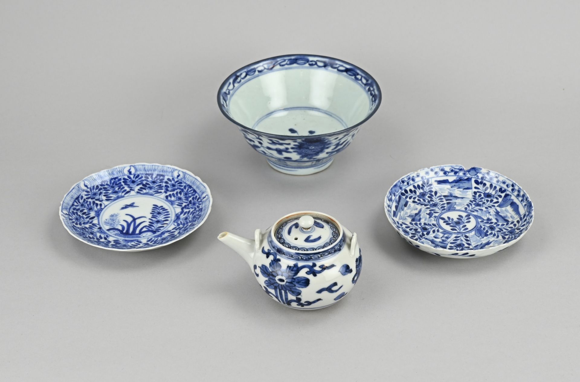 4x Chinese porcelain