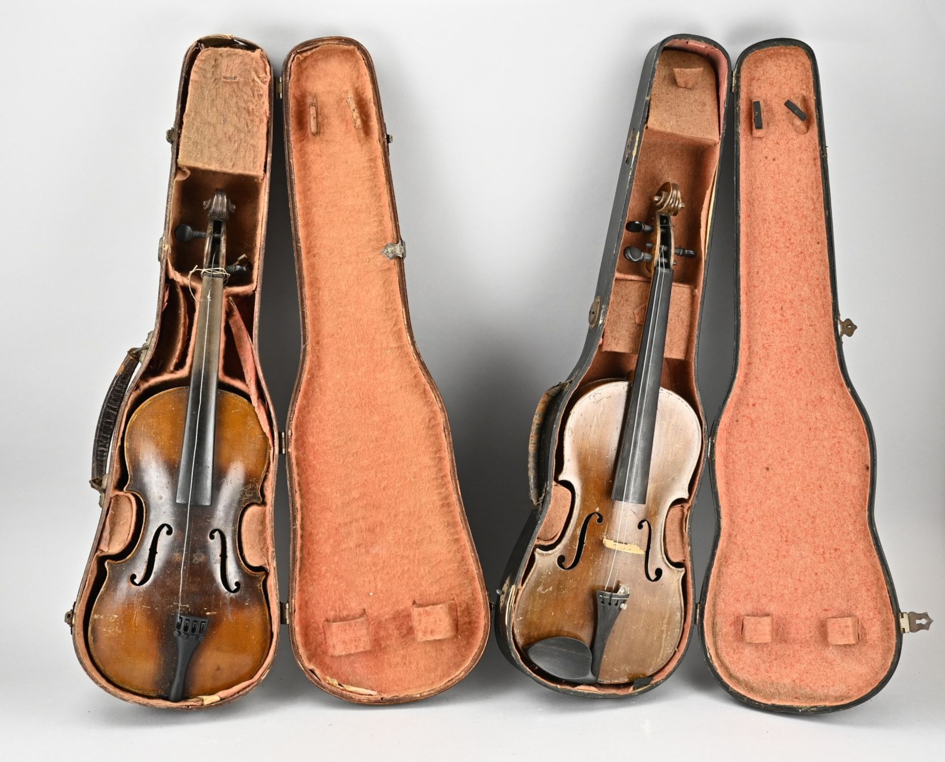 2x Violin