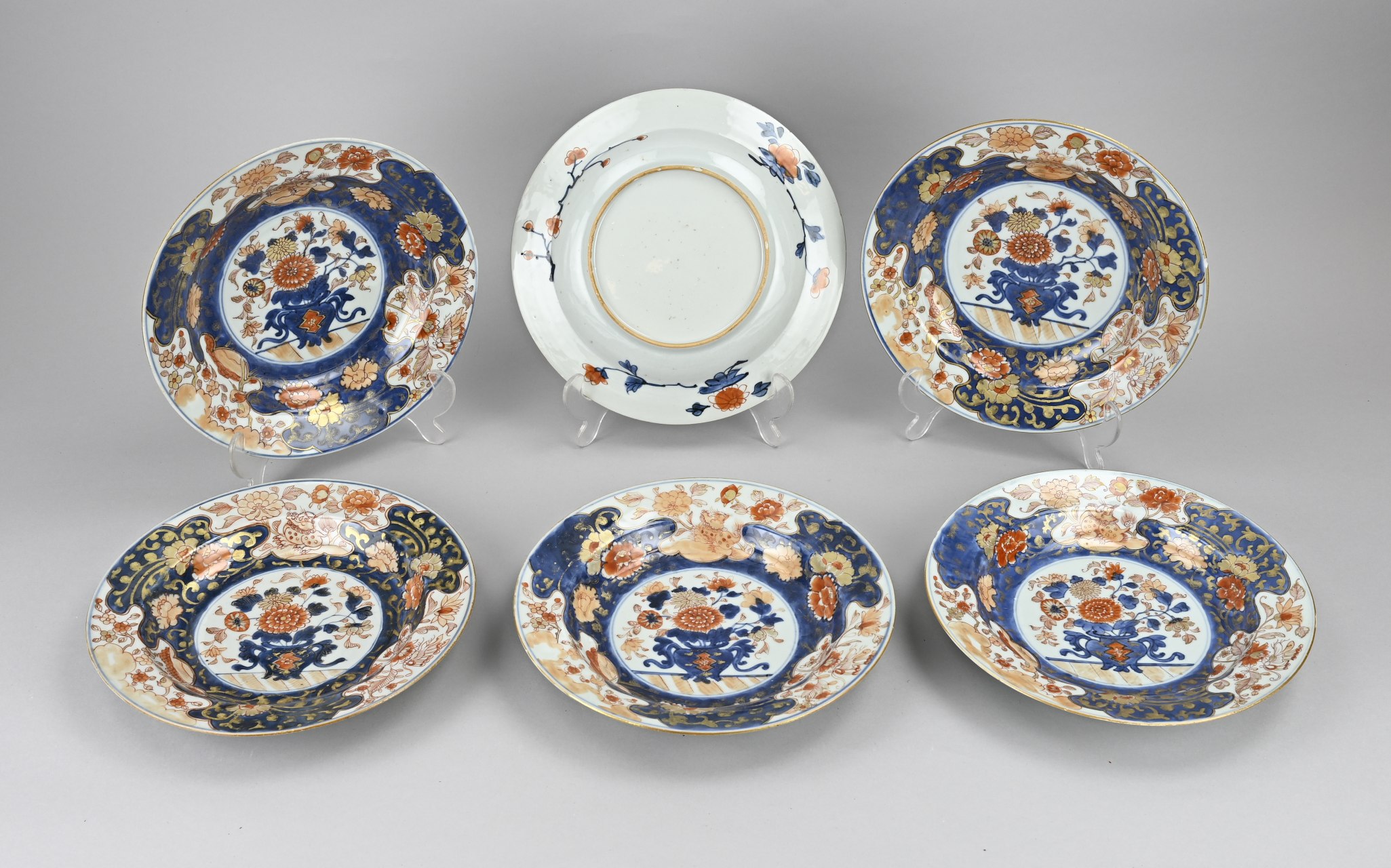 6x Chinese Imari plate Ã˜ 23.5 cm.