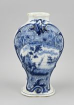 Delft vase, H 25.5 cm.