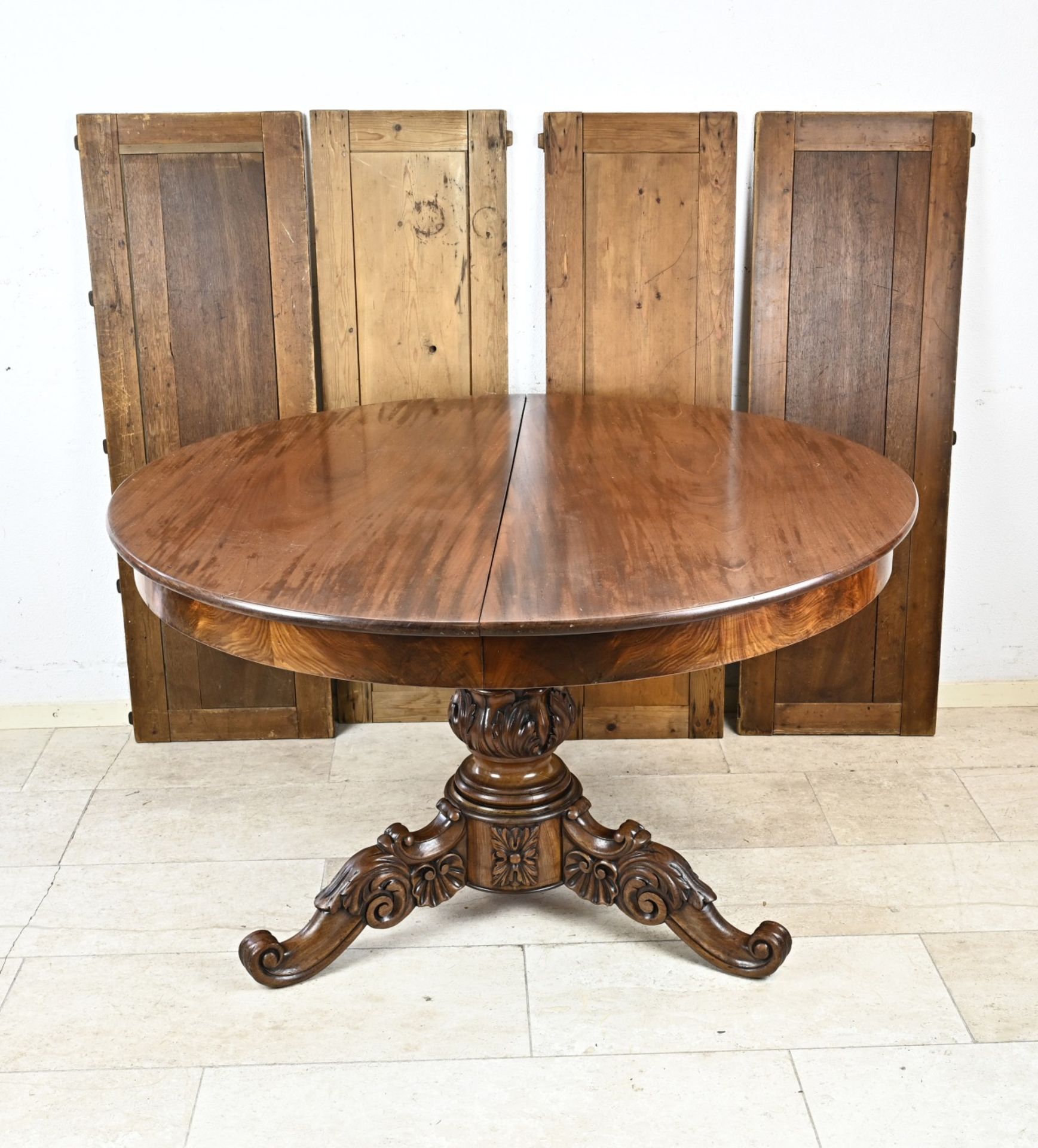 Mahogany pull-out table (+ extra leaves)