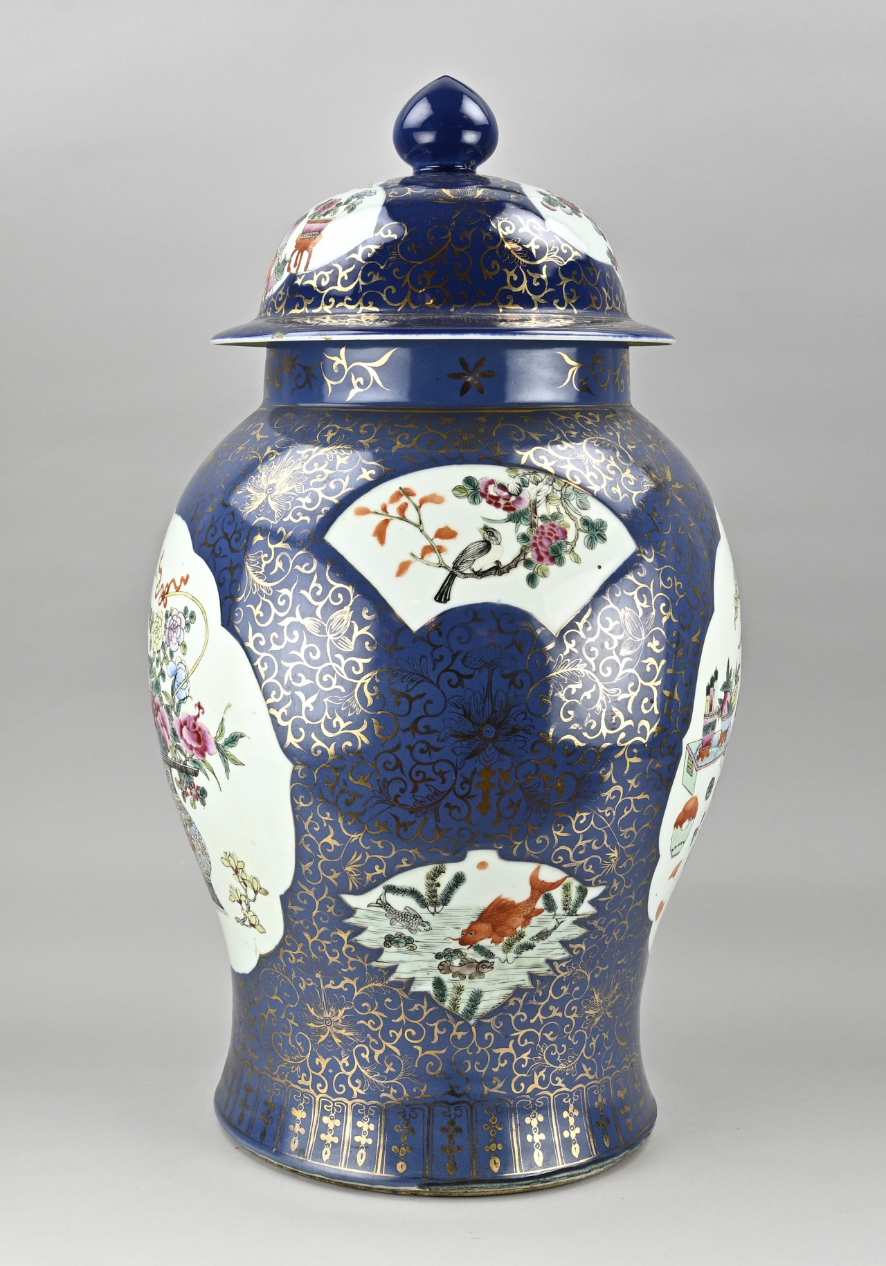 Kapitale Familie Rose lidded pot, H 72 cm. - Image 2 of 3