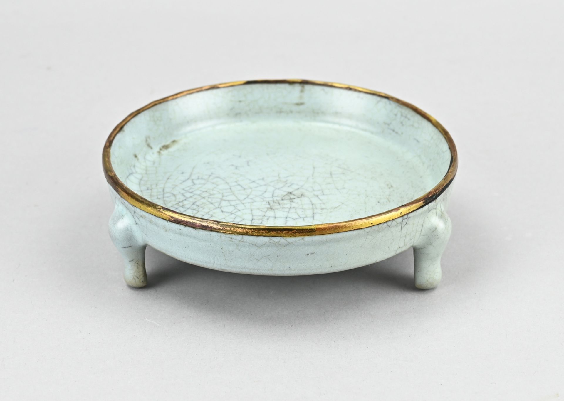 Chinese water bowl (celadon) Ã˜ 14 cm.