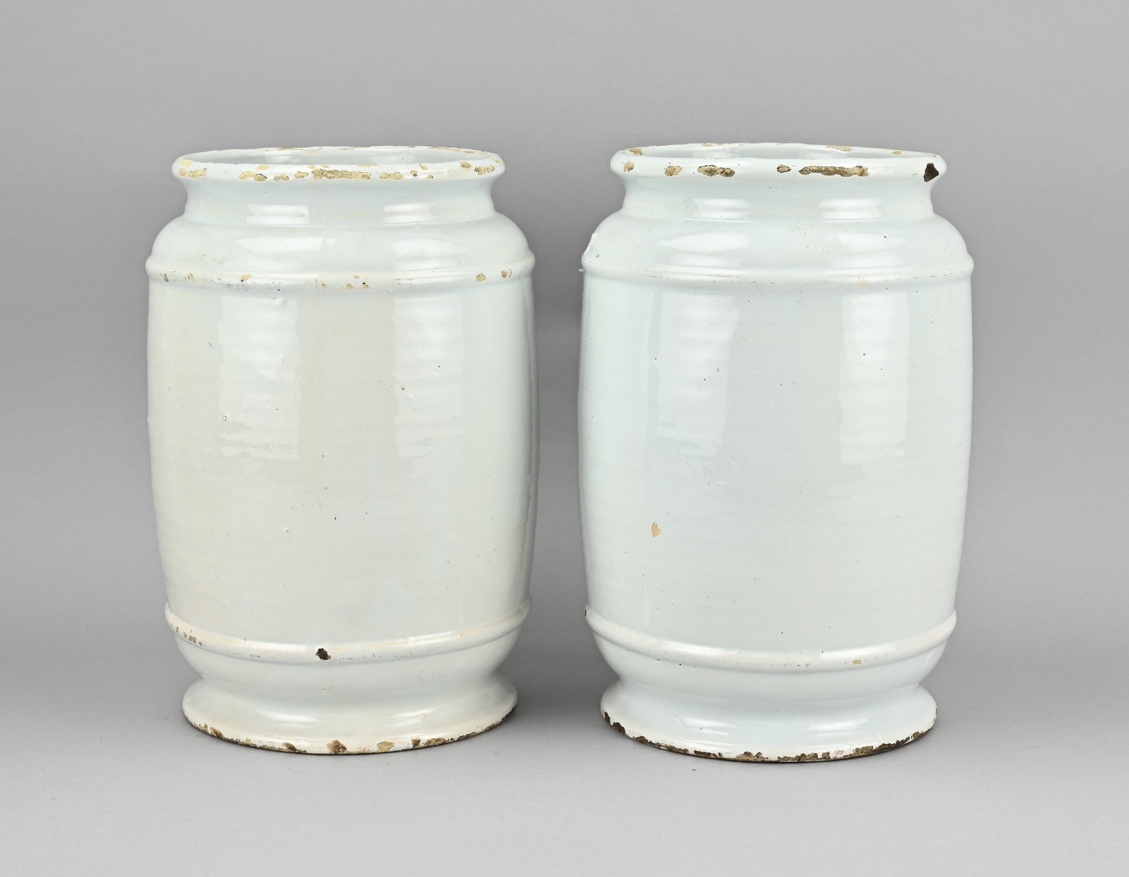 Two very large apothecary jars - Image 2 of 4