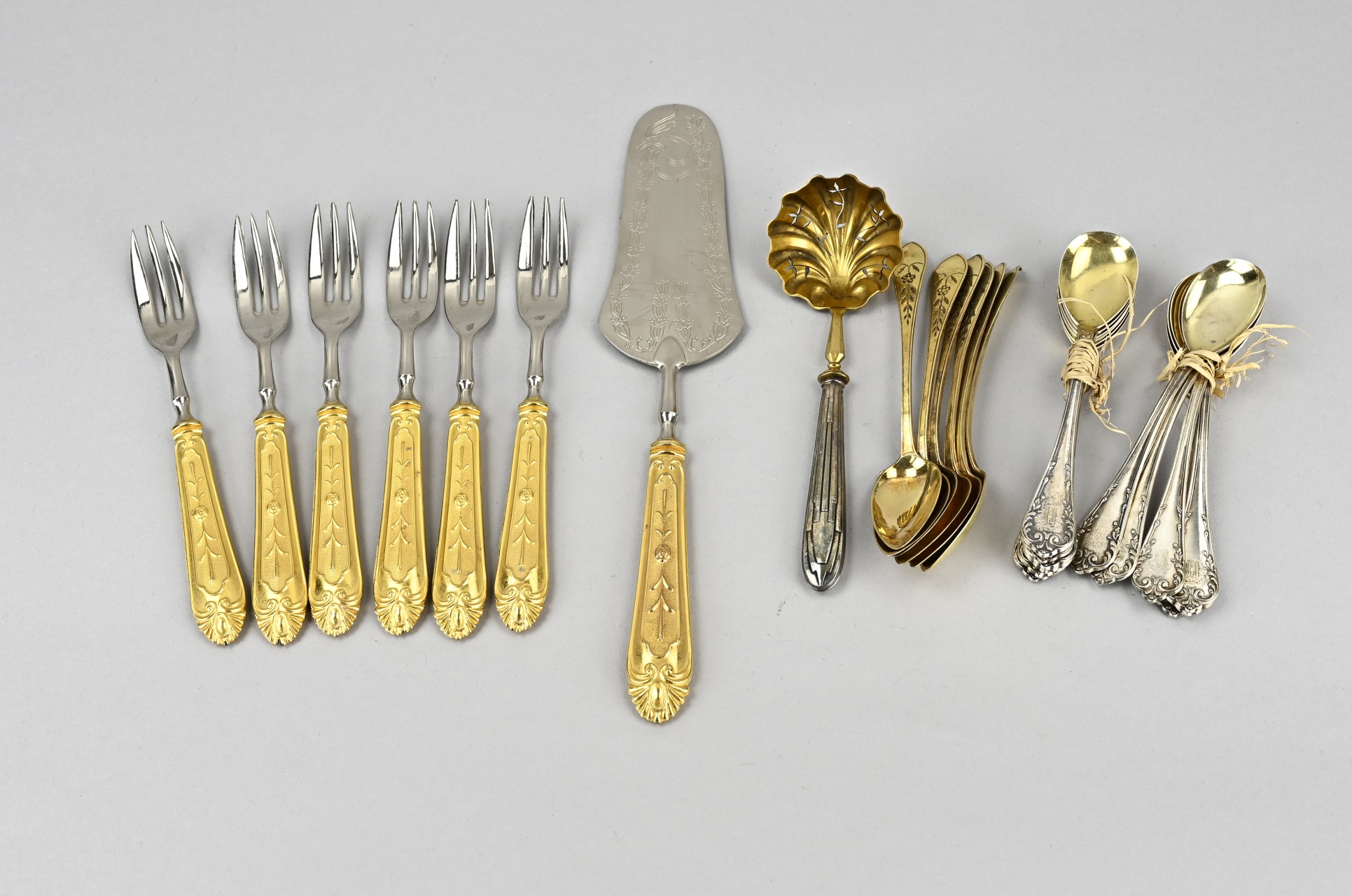 Silver plated pastry cutlery