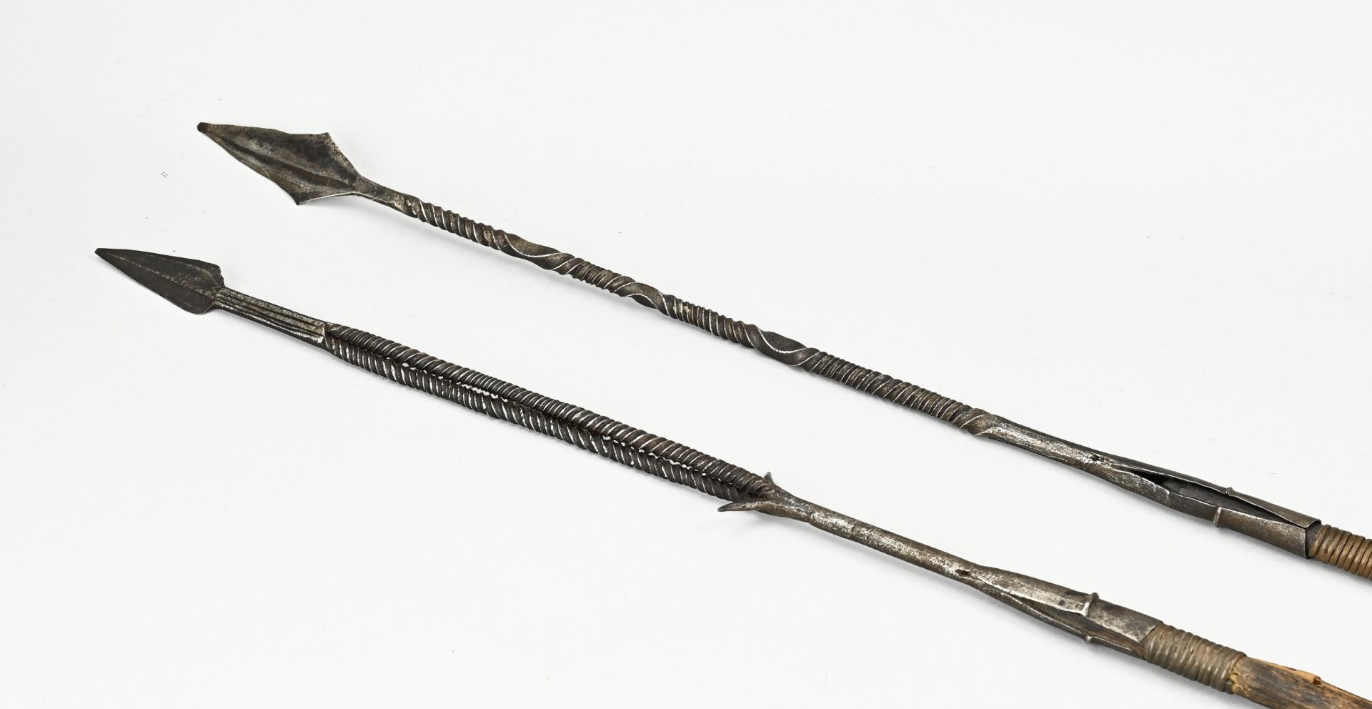 2x Antique spear, L 98 - 102 cm. - Image 2 of 2