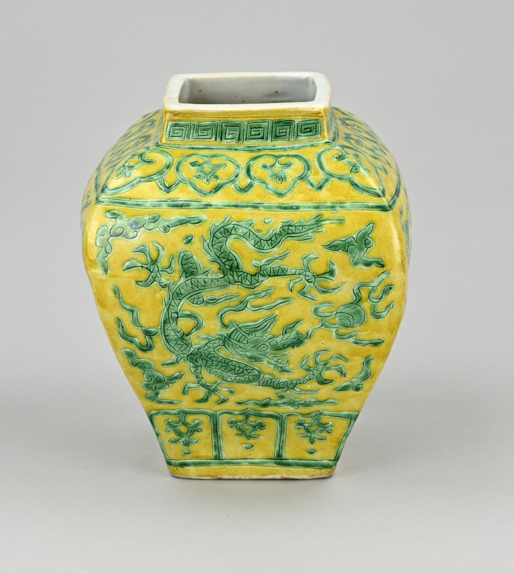 Chinese vase (square), H 20.5 cm.