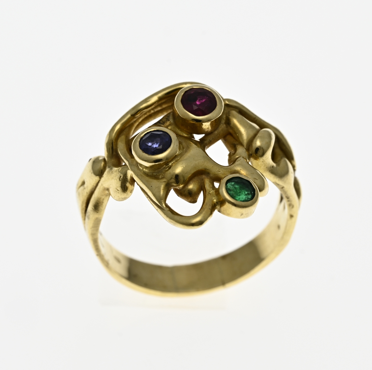 Gold ring with gemstone