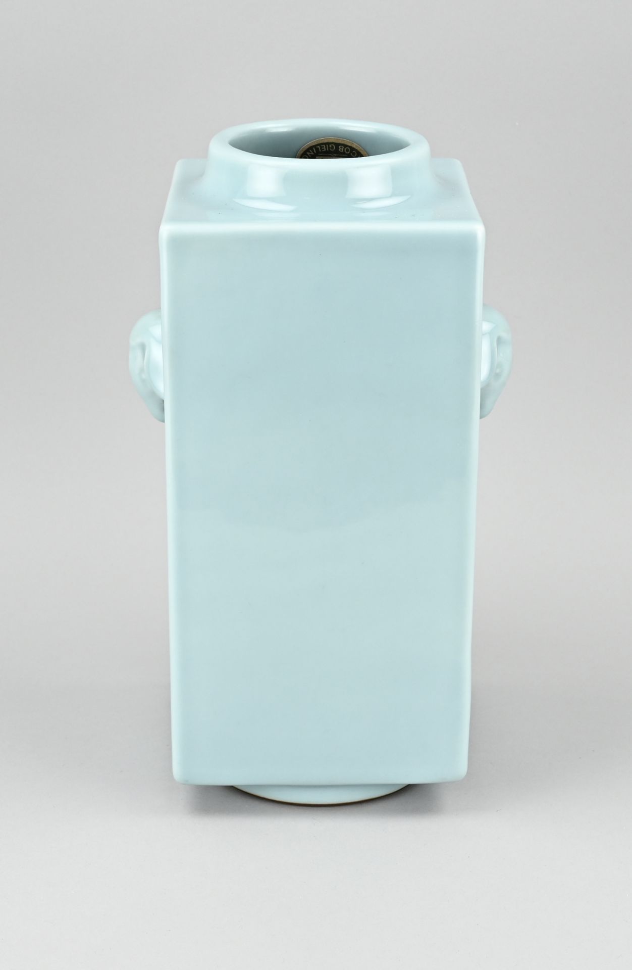 Square celadon vase - Image 2 of 3