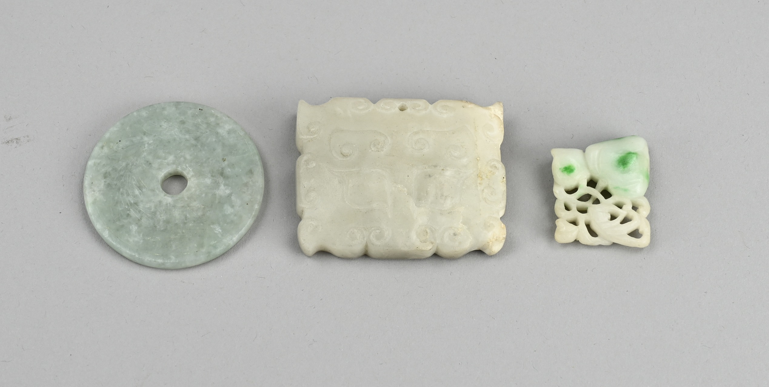 3x Chinese jade amulet