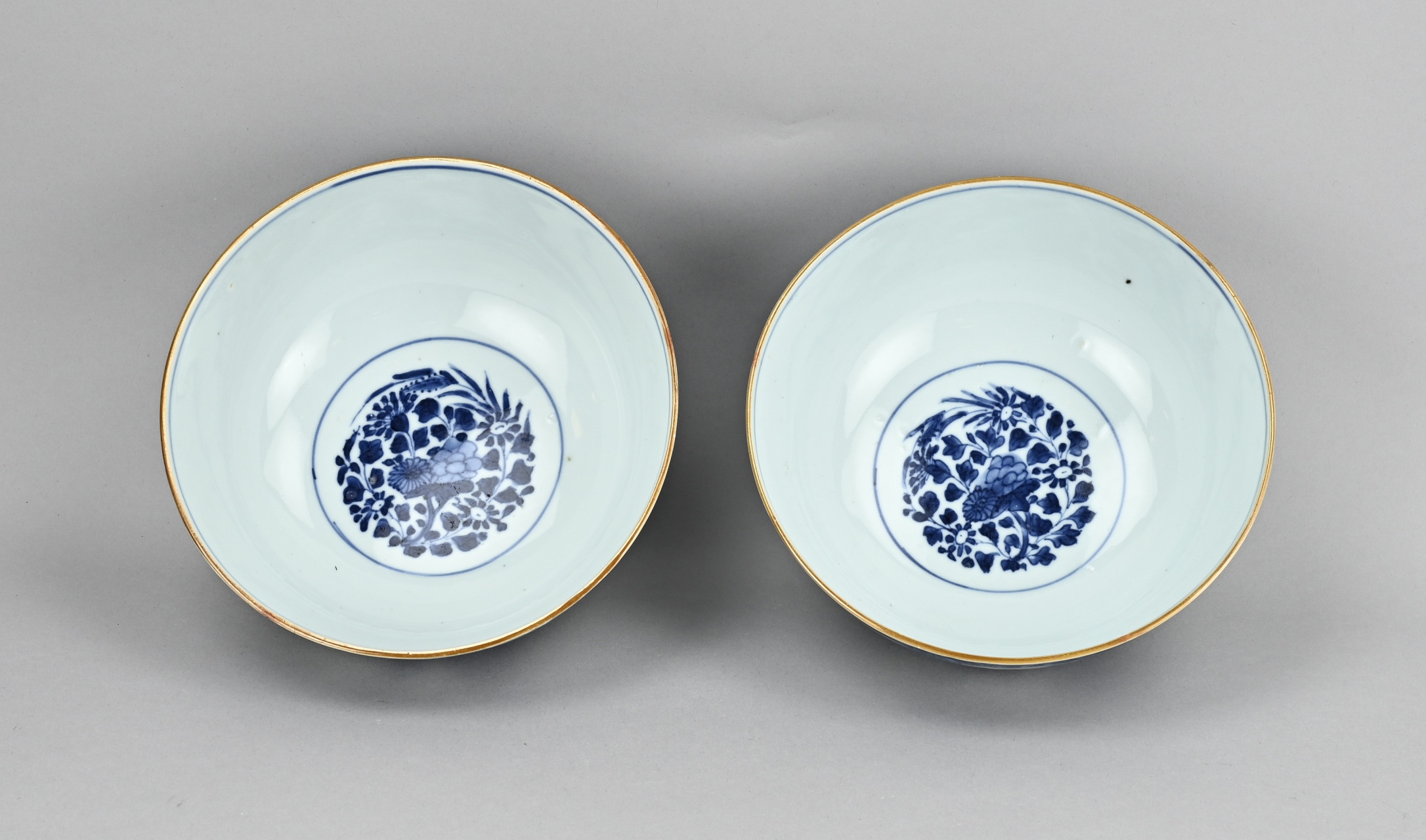 Pair of Chinese bowls Ã˜ 19 cm. - Image 2 of 3
