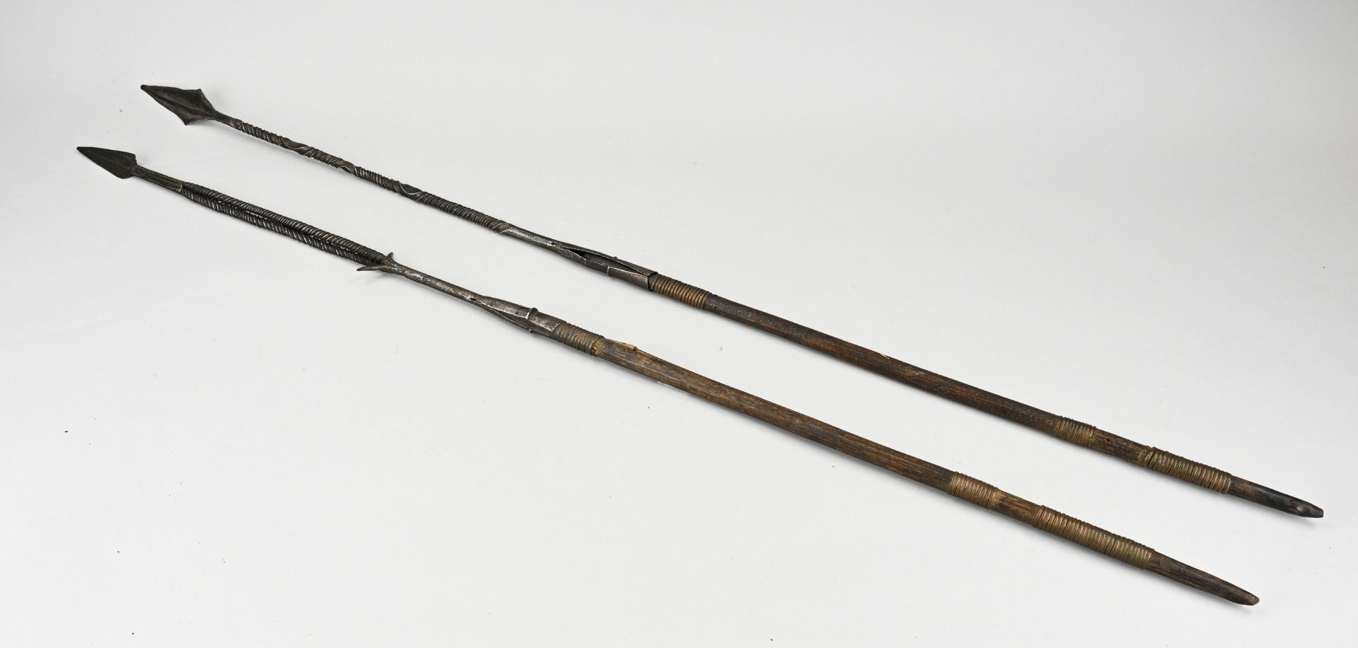 2x Antique spear, L 98 - 102 cm.