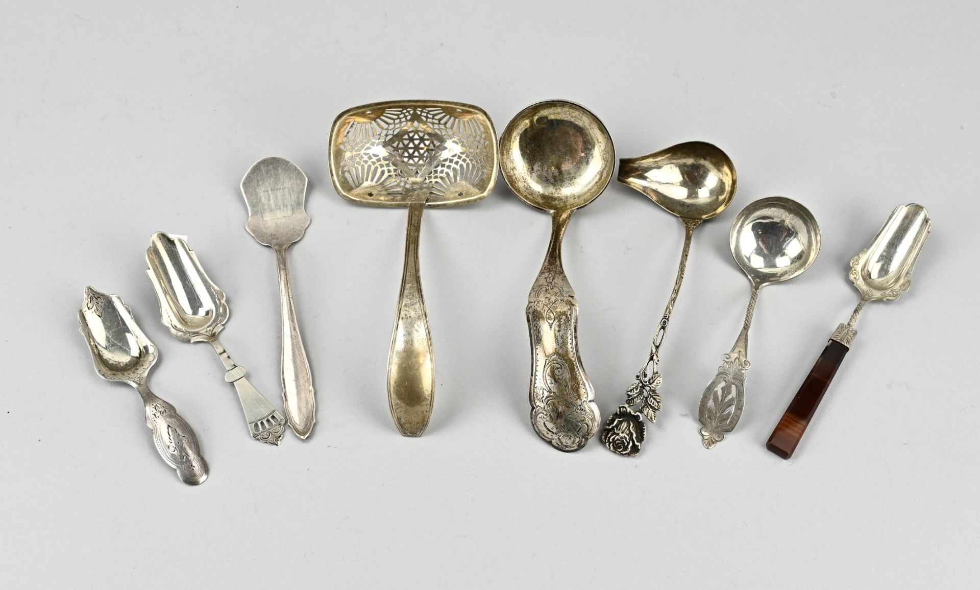 Various silver shovel work (8x)