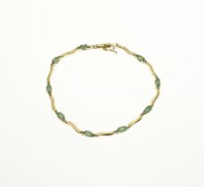 Gold bracelet (emerald)